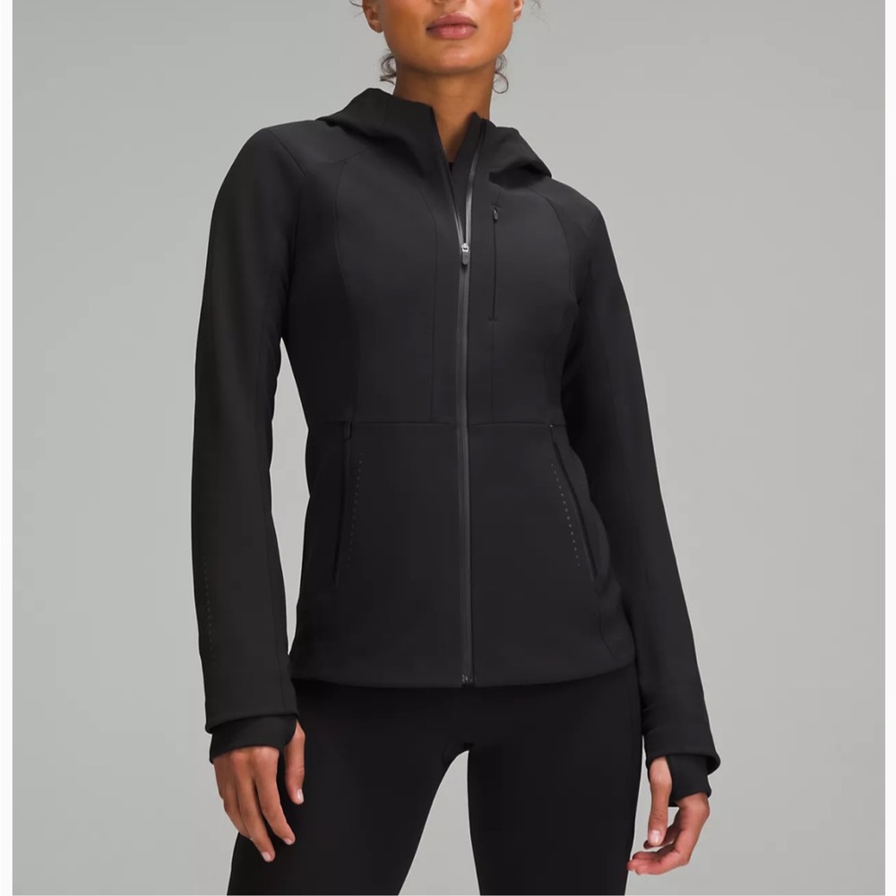 Lululemon cross chill jacket